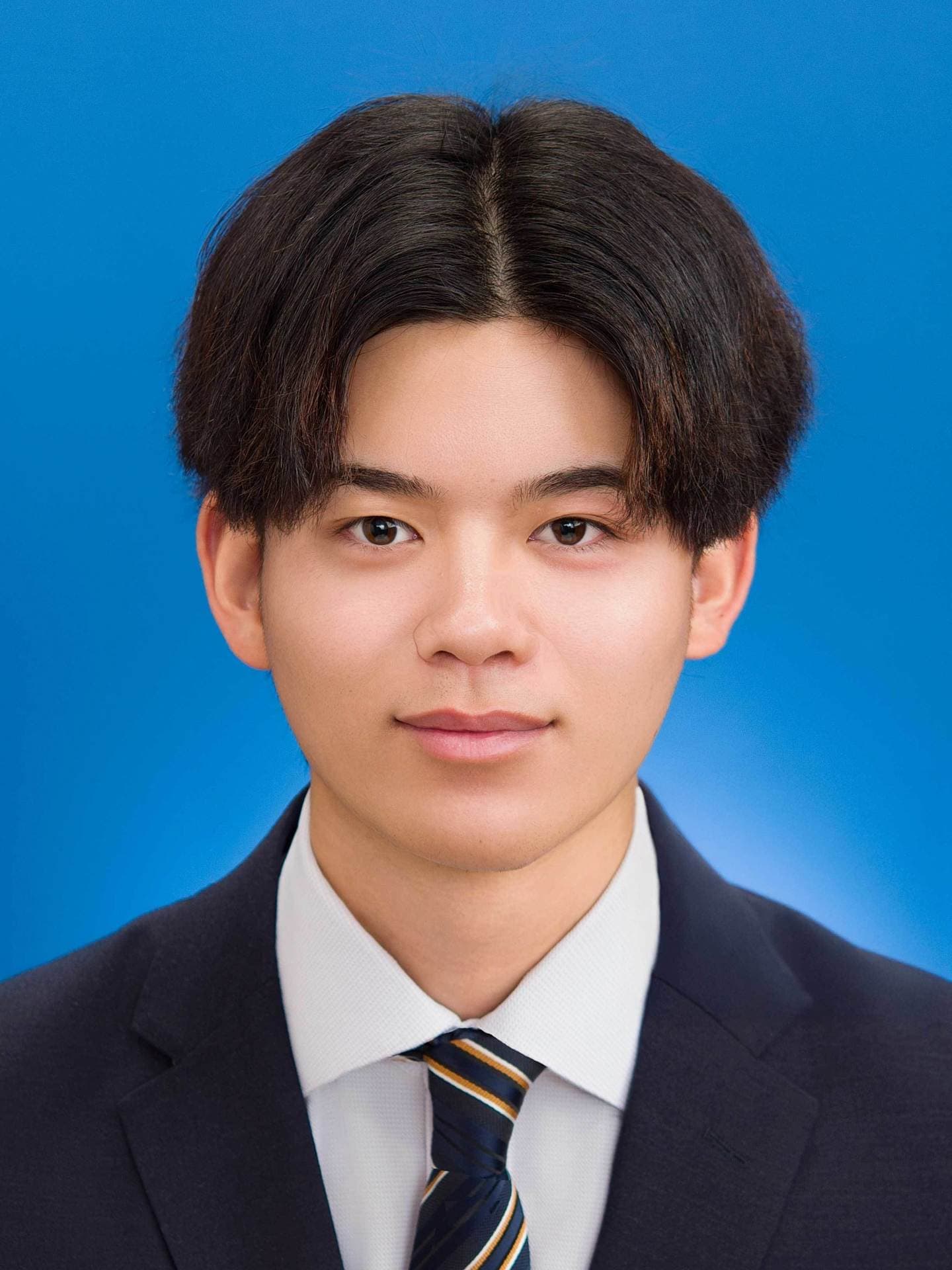 冨士写真館撮影の男性就活写真